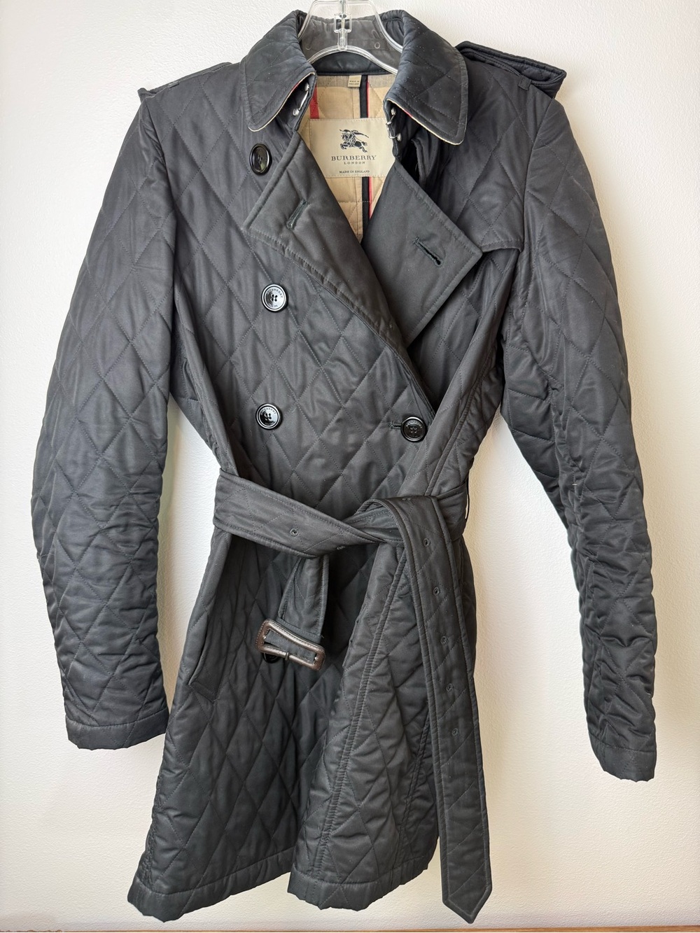 Burberry Black Quilted Jacket with Beige Check Lining